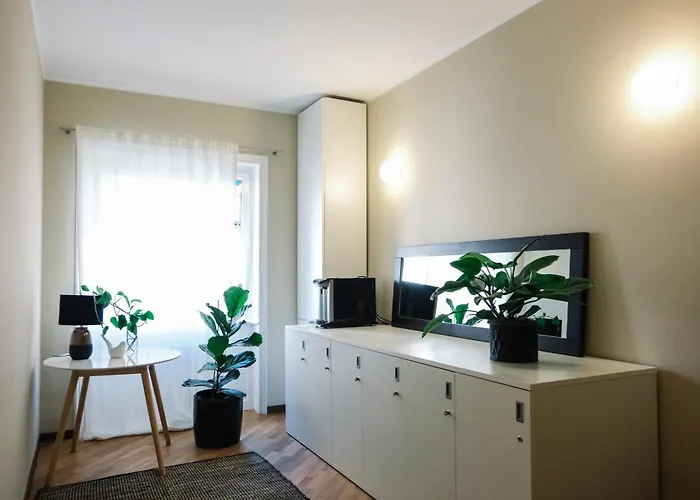 Flora Inn, Scotti\'S House - Due Passi In Centro
