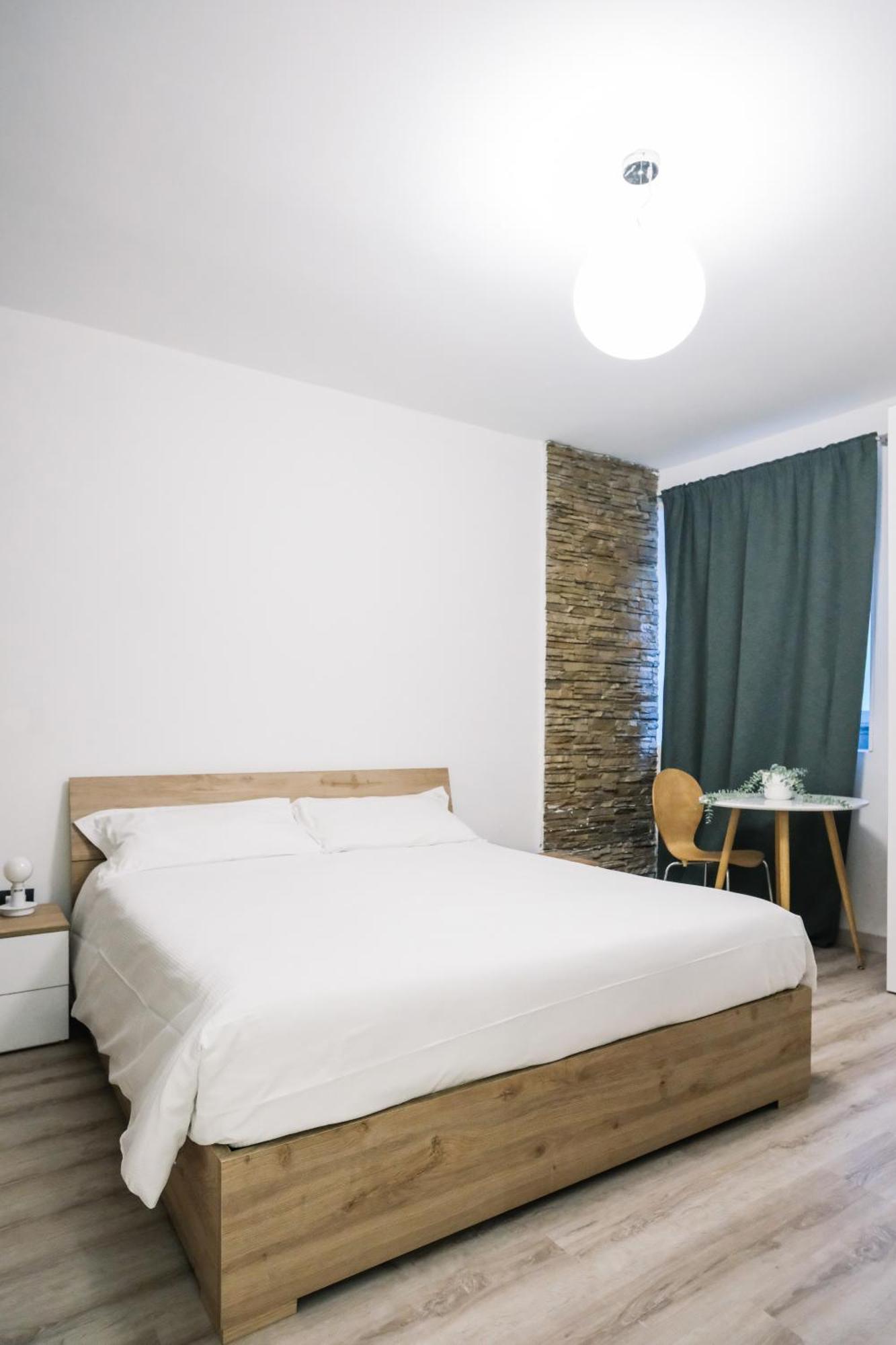Gasthuis Flora Inn, Scotti's House - Due Passi In Centro 2*