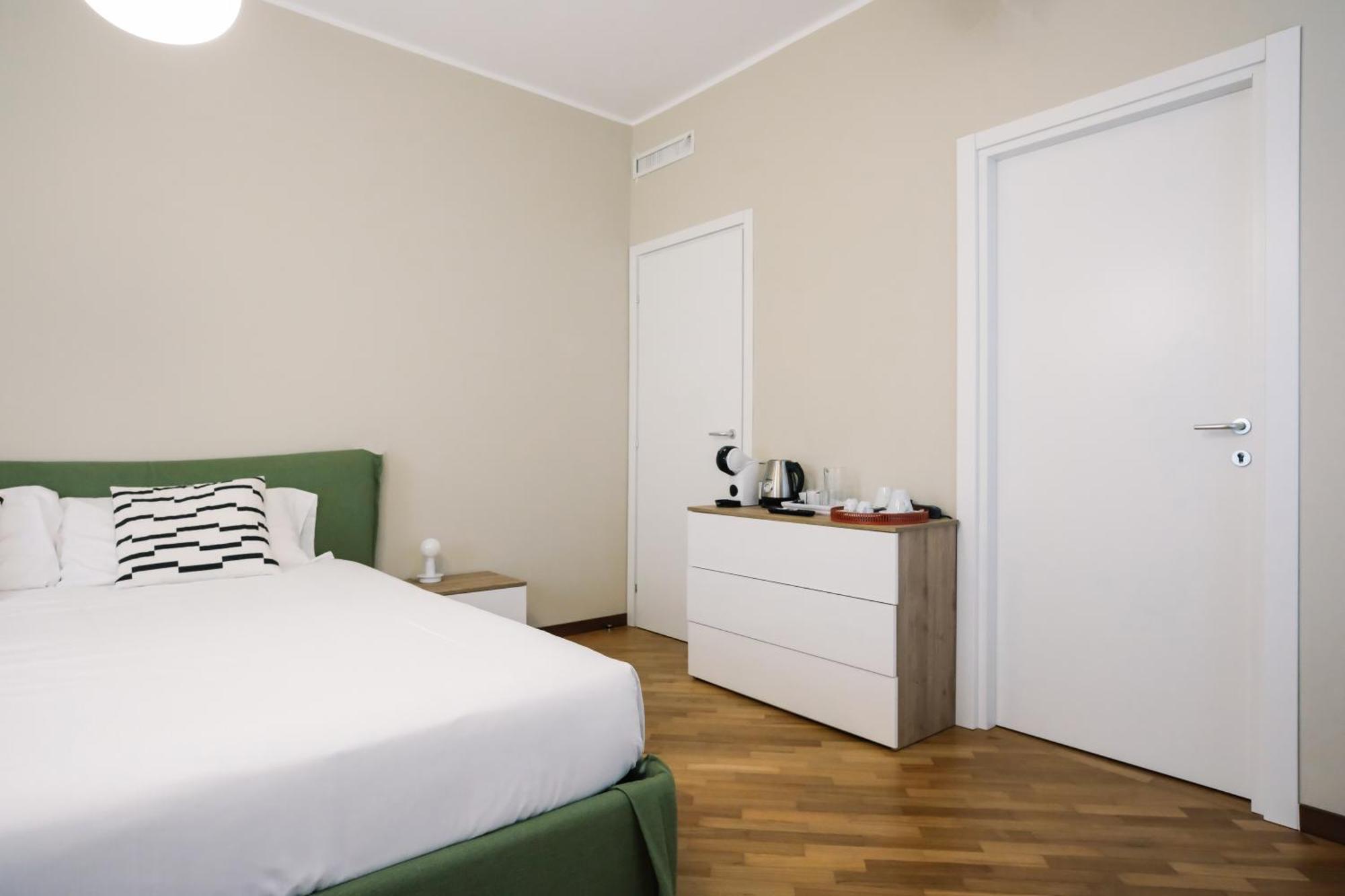 Gasthuis Flora Inn, Scotti's House - Due Passi In Centro 2*