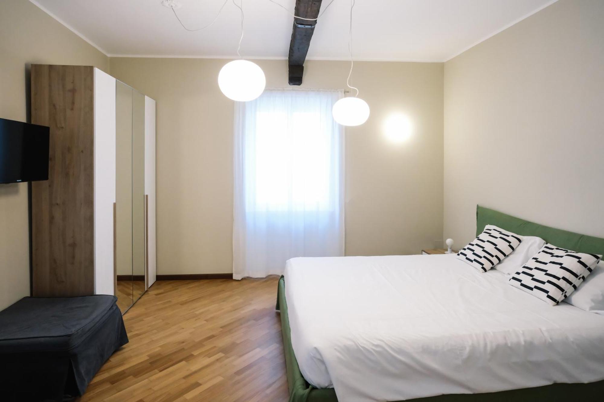 Flora Inn, Scotti's House - Due Passi In Centro Gasthuis Bergamo